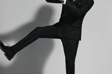 王凯写真高清,魅力四溢，风采依旧